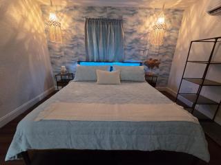 The Coral Cove Miami Studio with free parking - 9