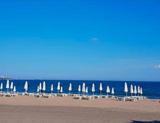 Elegant Beachfront Apartments at Spa Hotel - 2