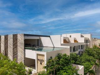 Lux 1BR with Rooftop Pool, Spa, Gym, Kids Playroom - 4