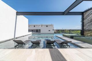 Lux 1BR with Rooftop Pool, Spa, Gym, Kids Playroom - 3