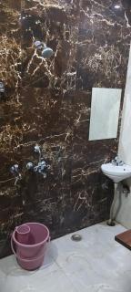 The duggar villa - 8
