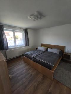Haus Gloggnitz - 2