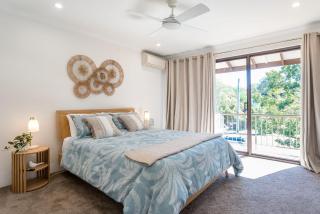 Stylish 2BR Townhouse Opposite the Park - 4