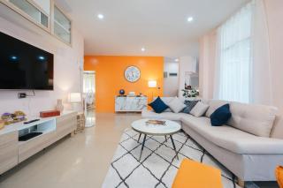 Comfortable holiday home with garden and terrace - 0