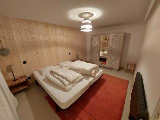 CHALET CHALEUREUX Vallée DE CHAMONIX 4CH 4SDB SAUNA - 3