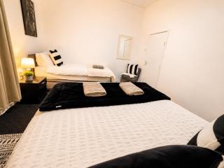 Room 3 Shared House 10 min from Center - 7