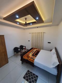 Cardamom Rock Resort - 4