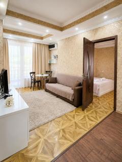 Historic Centre Apartment Kutaisi - 2