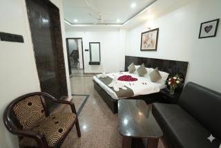 Hotel Ratan International - 1