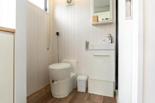 The Winemaker's Loft X by Tiny Away - Comaum - 1