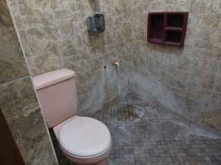 OYO 95178 Azifa Guest House - 1