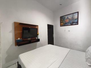 Hotel O near Mall Boemi Kedaton formerly House Of Tuwuh 2 - 6