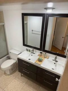Condo in Sunny Isles Beach & Free Parking - 7