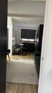 2 Bedroom Flat - 7