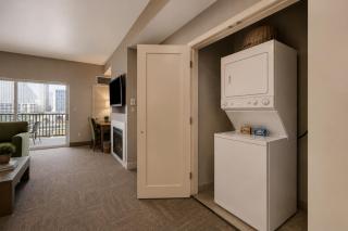 Family Suite at Platinum Hotel Balcony STRIP and Pool View - 5