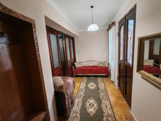 Authentic Kutaisi Yard House - 6