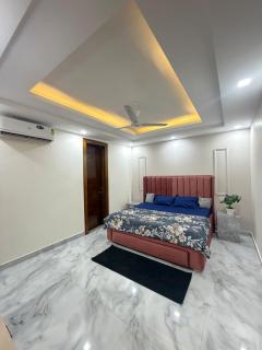 Private 2bhk Enjoy Mountains views and comfort - 6