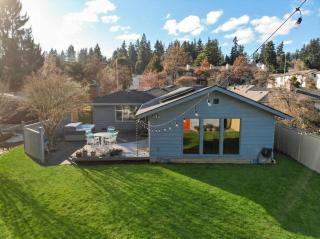 Seattle Gem: Sunroom Hottub AC Firepit EV! - 9