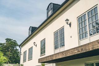 Luxury Villa with pool 10 mins with train to STHLM - 6
