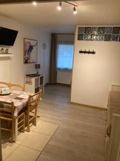 T2 PRALOUP 1600 bat Chanteclerc 6 personnes 36m2 avec chambre à part et 2 TV - 6