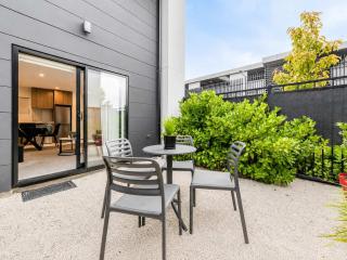 Bright City Base - 1Bed Kitchen Outdoor Space - 7