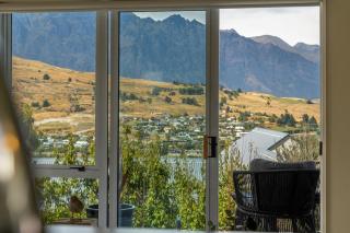 The Highview - Remarkables Panorama - 3