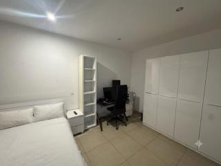 Penthouse with sea view in Sliema, The Strand - 7
