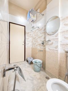 Aaroma Homez AC 1BHK WITH BALCONY - 7