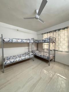 Dwarkesh Boys Zostel - 1