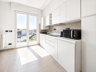 RespSuite - Novara Est 2 Camere, 2 Bagni e Garage - 2