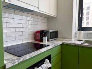 V'One - Bright & Spacious Apartment - Free Parking - 3