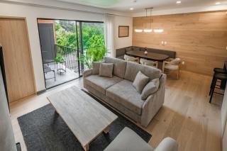 Radiant 2BR 2BA, AC, Pool, Jacuzzi, Gym & Roof Garden - 5