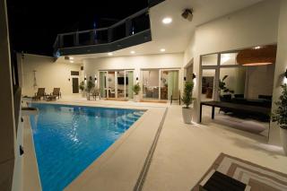 Casa Sofia 19 Guests, Steps From The Sea - 9