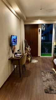 Bella Homes Royal Suite Near Expo Mart - 4