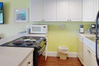 607 - Sunset Chateau - 1