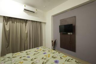 Vrindavriksh cozy artsy stay with balcony view - 2
