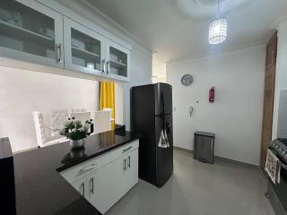 2BR Apt Near HOMS Airport w Parking w WiFi - 3