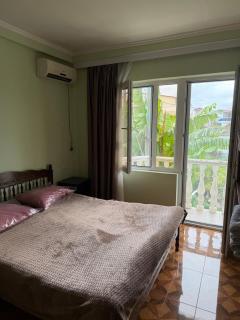 Peaceful Garden Villa 5-min walk from the Beach - 8