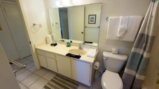 2BR Half Block to Beach, Pool Hot Tub Patio SPI - 1