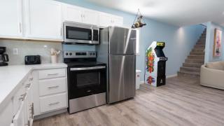 New 5BR Remodel, Heated Pool, Game Room - 8