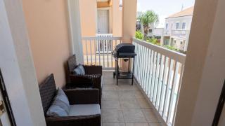 2BR Pool, 200 Steps to Beach, High Ceilings SPI - 5