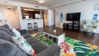 Beachfront 2BR 11th Floor Views, Saida Royale SPI - 7