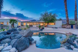 Cactus & Sky Escape with POOL and SPA - 7