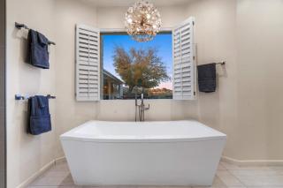 Cactus & Sky Escape with POOL and SPA - 2