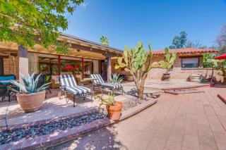 Southwest Gem-Pool & Mountain Views - 5