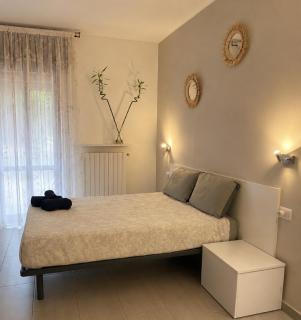 Private Room with Ensuite In Front of Saronno Station - 0