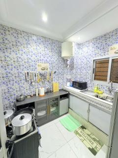 Chez Marie Divine - 6