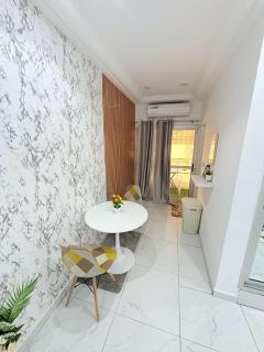 Chez Marie Divine - 1