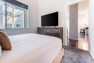 Landing Amazing 1BD Gym Yoga Studio - 2