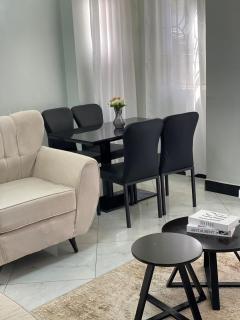 Modern and Cozy 1BR Kampala, Fast Wi-Fi and Secure - 3
